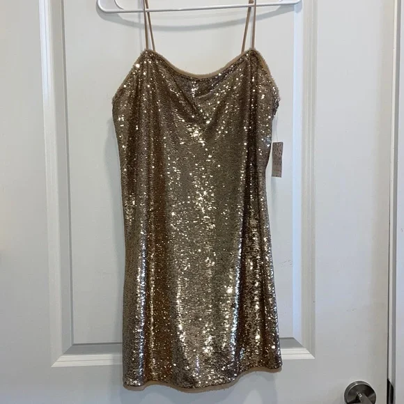 green emerald velvet dress Free People Gold Gauze Off the Shoulder Dress NWT- Size S – The Saved  Collection main image 0
